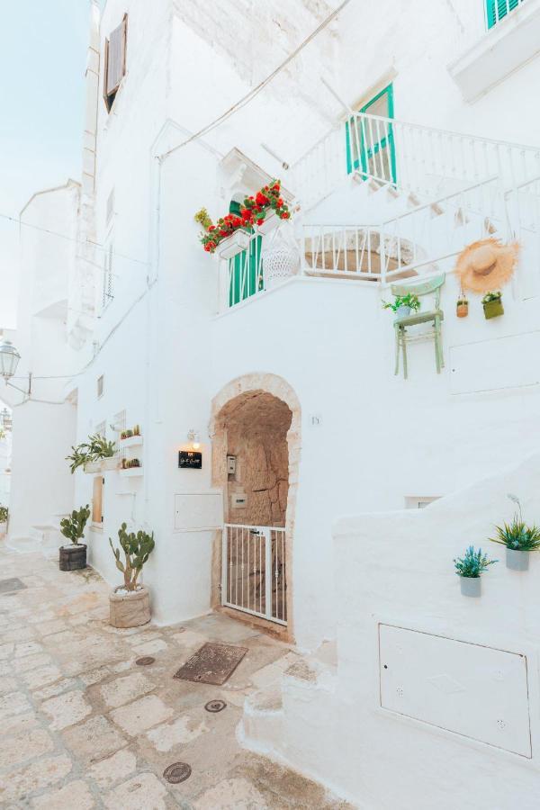 Bed and Breakfast Grotta Carlotta Остуни Экстерьер фото