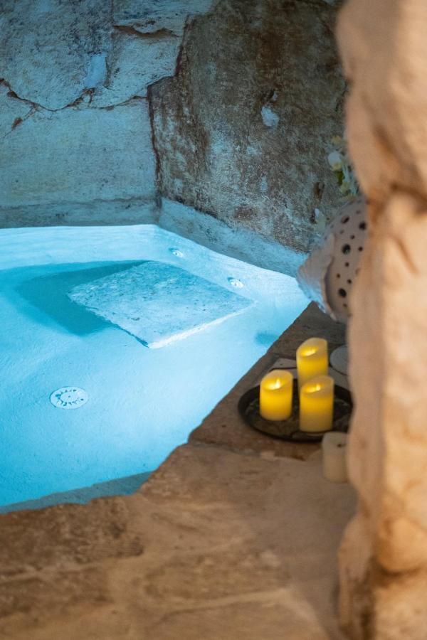Bed and Breakfast Grotta Carlotta Остуни Экстерьер фото